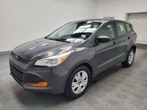 Used 2016 Ford Escape S FWD image 2