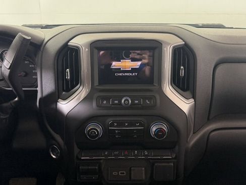 Certified 2025 Chevrolet Silverado 2500 Custom w/ Custom Convenience Package image 11