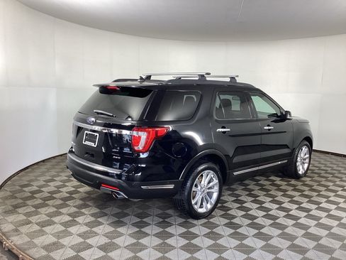 Used 2018 Ford Explorer Limited w/ Equipment Group 301A AWD/4WD image 2