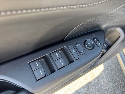 Used 2021 Honda Insight Touring image 20