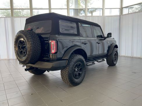 Used 2024 Ford Bronco Wildtrak image 9