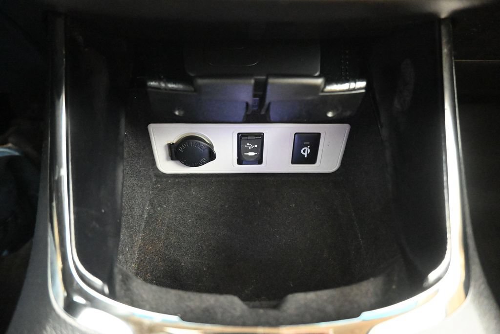 Used 2016 Toyota Avalon Limited w/ Toyota Safety Sense Package FWD image 24