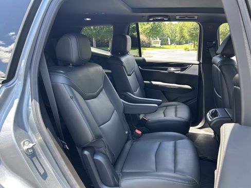 Used 2024 Cadillac XT6 Sport w/ Technology Package image 50