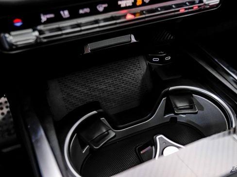 Used 2026 Mercedes-Benz G 63 AMG G 63 AMG 4MATIC Interior Pac image 63