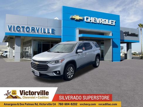Used 2020 Chevrolet Traverse LT FWD image 1