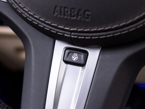 Used 2021 BMW X7 xDrive40i w/ M Sport Package image 23