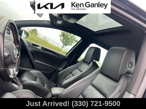 Used 2014 Volkswagen GTI Wolfsburg Edition FWD image 11