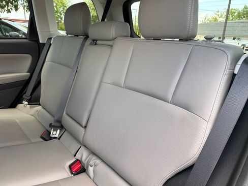 Used 2016 Subaru Forester 2.5i Touring w/ Eyesight & Navigation System AWD/4WD image 22