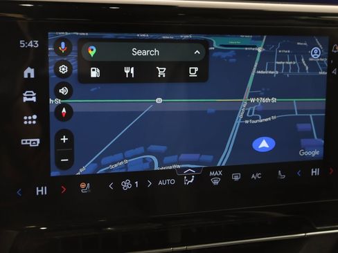 Used 2025 Lincoln Nautilus Premier image 9