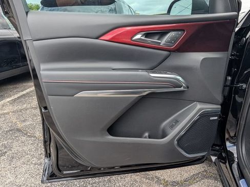 New 2026 Chevrolet Traverse RS FWD image 13