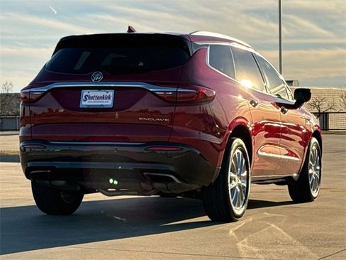 Used 2019 Buick Enclave Essence image 8
