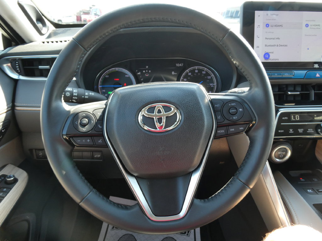 Used 2024 Toyota Venza XLE AWD/4WD image 37