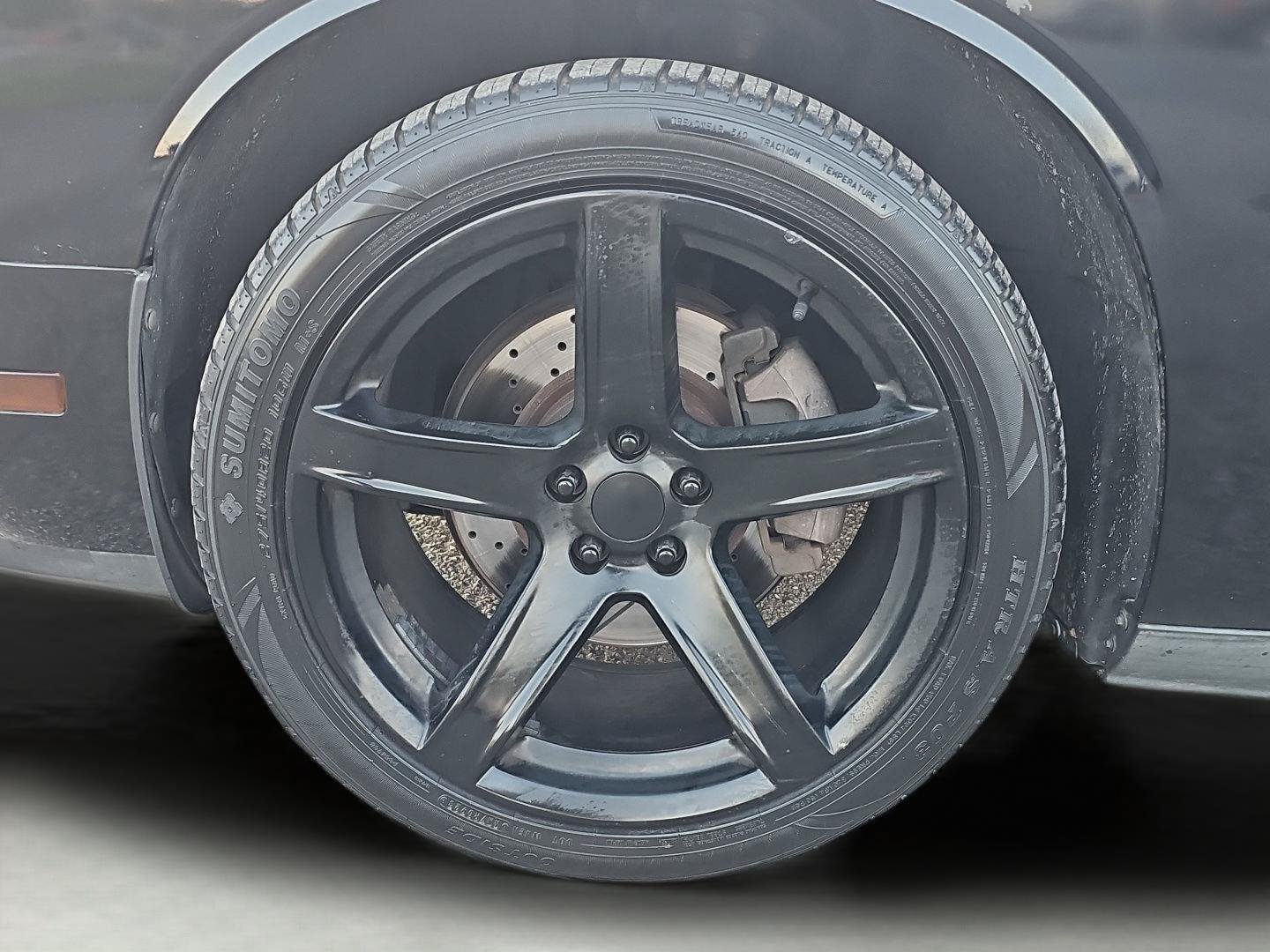 Used 2013 Dodge Challenger SXT RWD image 10