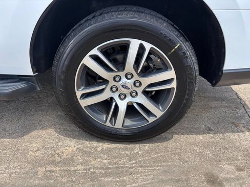 Used 2024 Ford Expedition Limited AWD/4WD image 35