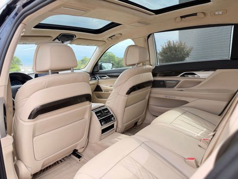 Used 2016 BMW 750i xDrive AWD/4WD image 26