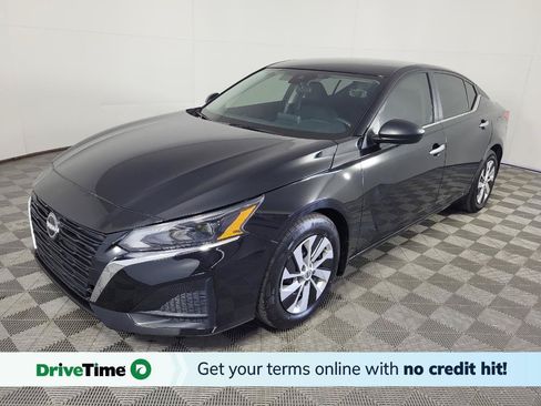 Used 2025 Nissan Altima 2.5 S FWD image 1