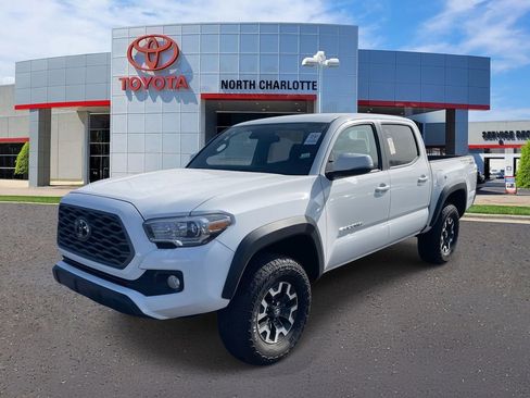 Used 2023 Toyota Tacoma TRD Off-Road image 6