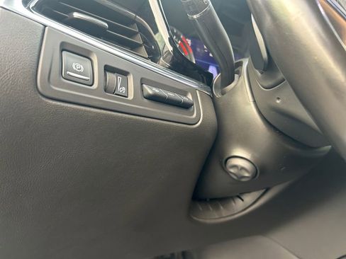 Used 2020 Cadillac XT5 Premium Luxury image 22