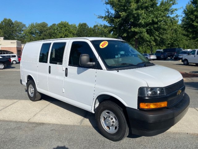 Used 2023 Chevrolet Express 2500 w/ Driver Convenience Package RWD image 8