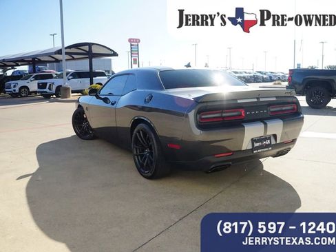 Used 2023 Dodge Challenger SRT Hellcat image 2