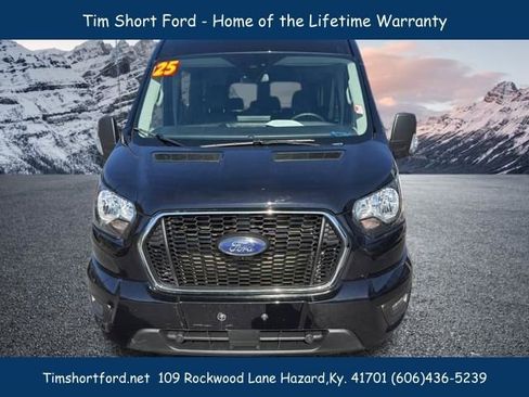Used 2025 Ford Transit 350 XLT image 3