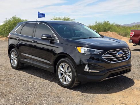 Certified 2024 Ford Edge Titanium AWD/4WD image 3