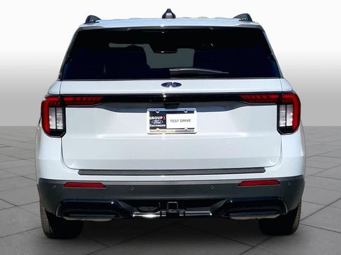 New 2026 Ford Explorer ST-Line w/ ST-Line Street Pack RWD image 4