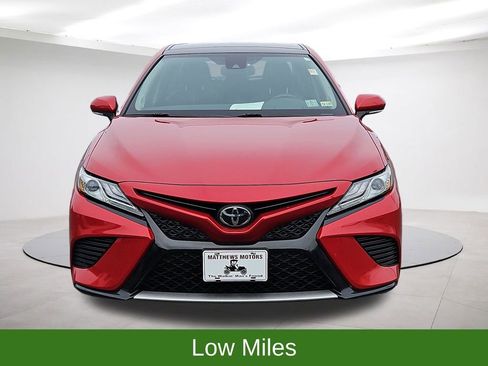 Used 2019 Toyota Camry XSE image 2