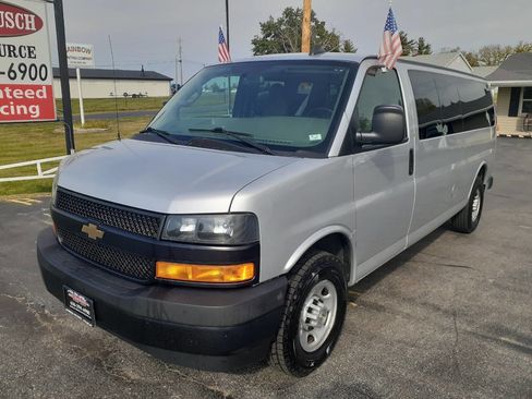 Used 2020 Chevrolet Express 3500 LS image 2