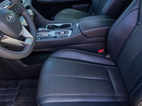 Certified 2023 INFINITI QX60 Luxe w/ Cargo Package image 8