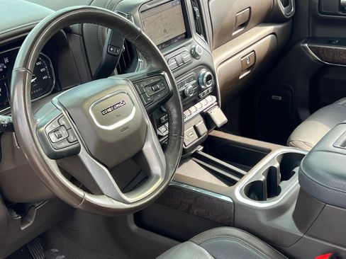 Used 2020 GMC Sierra 1500 Denali w/ Denali Ultimate Package AWD/4WD image 2