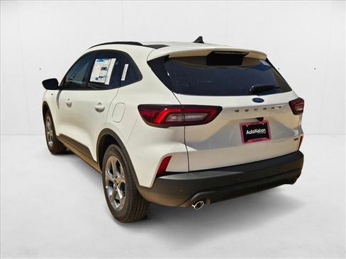 New 2025 Ford Escape ST-Line w/ Equipment Group 301A image 9