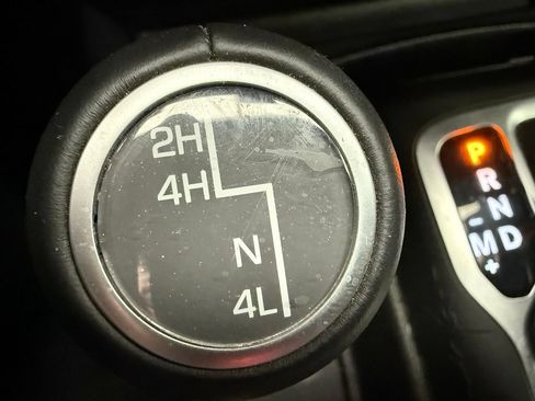 Used 2020 Jeep Gladiator Rubicon AWD/4WD image 20