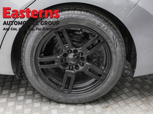 Used 2017 Hyundai Elantra SE w/ Cargo Package image 8