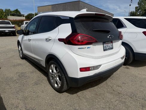 Used 2018 Chevrolet Bolt LT FWD image 3