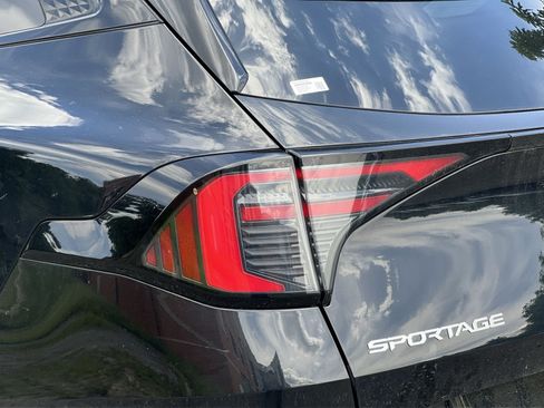 New 2026 Kia Sportage SX AWD/4WD image 14