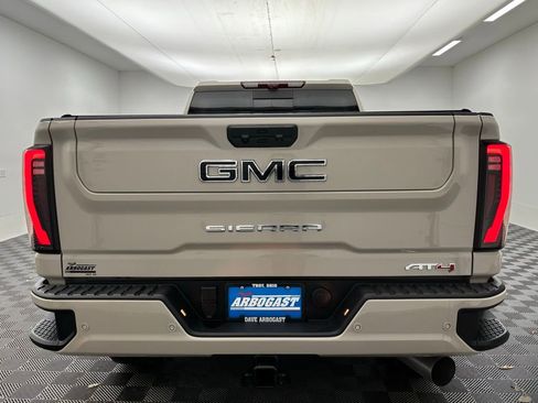 New 2026 GMC Sierra 2500 AT4 w/ AT4 Premium Plus Package image 10