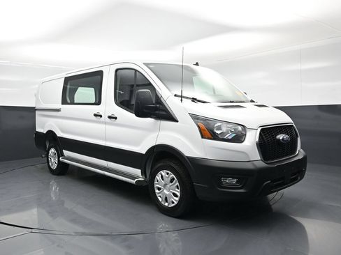 Certified 2025 Ford Transit 250 Low Roof w/ Exterior Upgrade Package RWD image 46