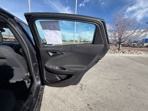 Used 2022 Chevrolet Malibu LT image 25