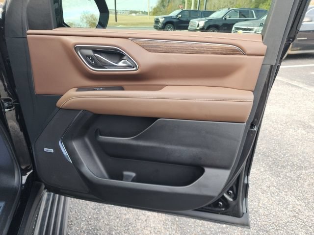 Used 2024 Chevrolet Tahoe High Country AWD/4WD image 38
