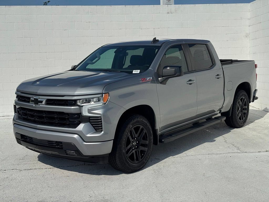 Used 2024 Chevrolet Silverado 1500 RST AWD/4WD image 8