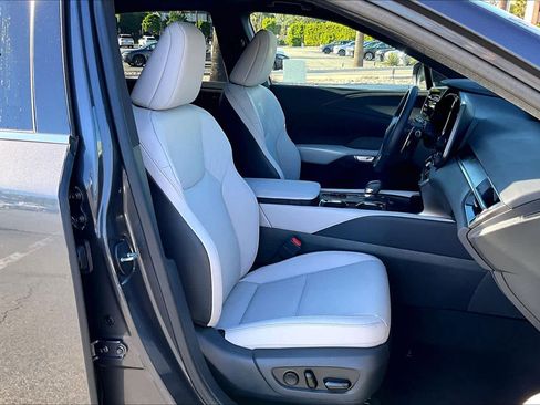 Used 2024 Lexus RX 350 Premium w/ Convenience Package image 8