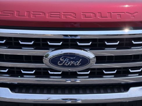 Used 2024 Ford F350 Lariat w/ Chrome Package AWD/4WD image 12