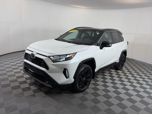 Used 2024 Toyota RAV4 XSE w/ Weather Package AWD/4WD image 2