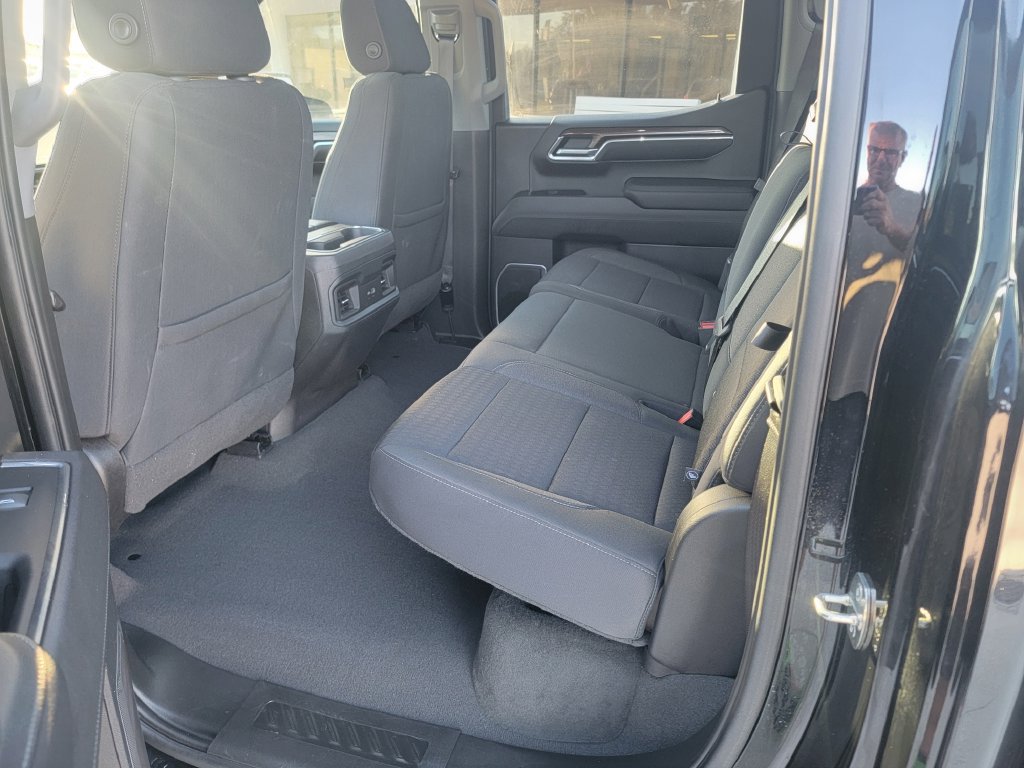 Used 2023 Chevrolet Silverado 1500 LT RWD image 12