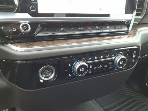 Used 2023 GMC Sierra 1500 Elevation AWD/4WD image 21