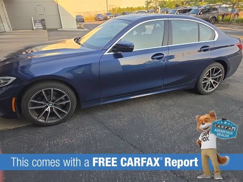 Used 2019 BMW 330i xDrive Sedan w/ Convenience Package AWD/4WD image 2