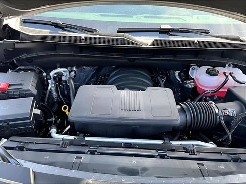 New 2026 Chevrolet Suburban LT w/ Comfort Package AWD/4WD image 7