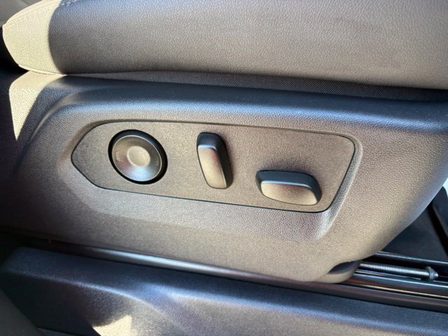 Used 2026 Chevrolet Silverado 2500 ZR2 w/ LPO, Dark Essentials Package AWD/4WD image 27
