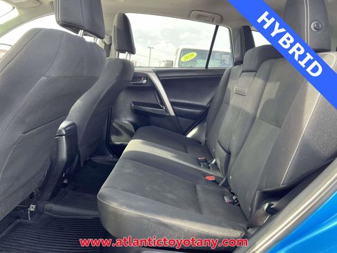Used 2017 Toyota RAV4 XLE image 17